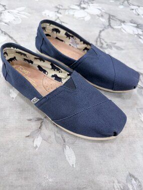 TOMS Navy Canvas Slip On Shoes Women’s 7 Animal Print Lining EUC